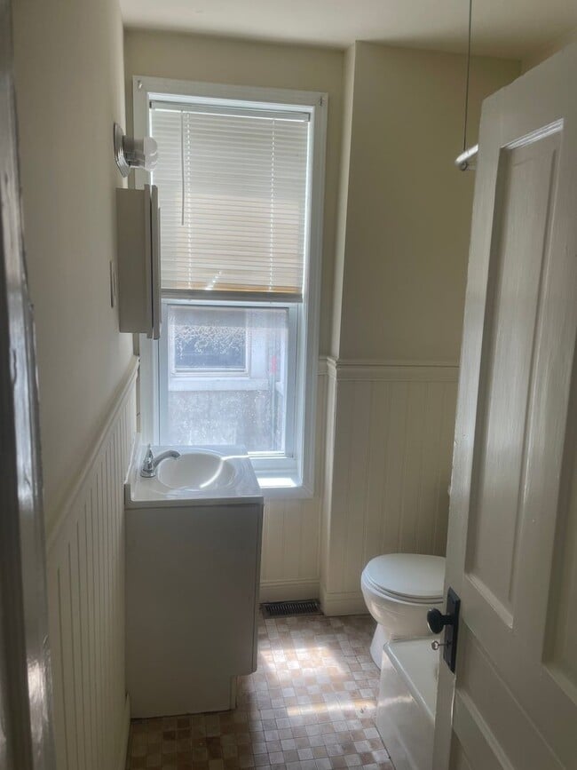 Building Photo - Your Next Home in Philadelphia – 3 Bedroom...