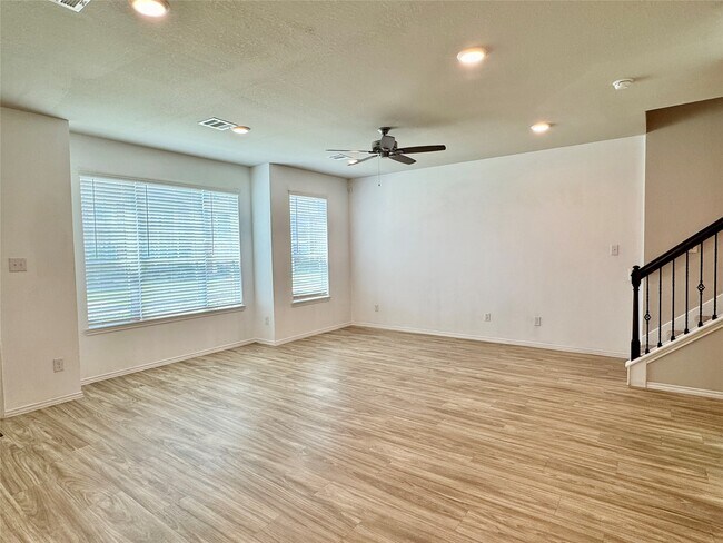 Building Photo - 12715 Beatrice Terrace Dr