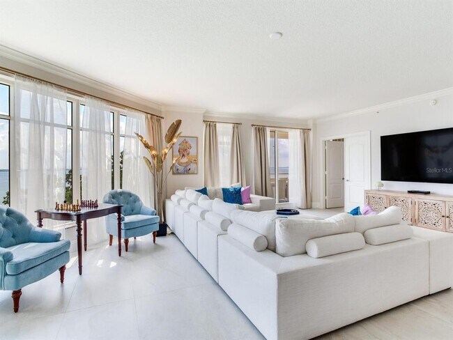 Building Photo - 4201 Bayshore Blvd