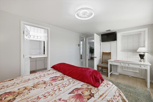 Building Photo - 134 Paddington Rd