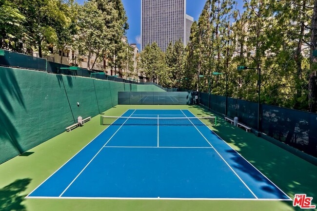 Building Photo - 2142 Century Park Ln