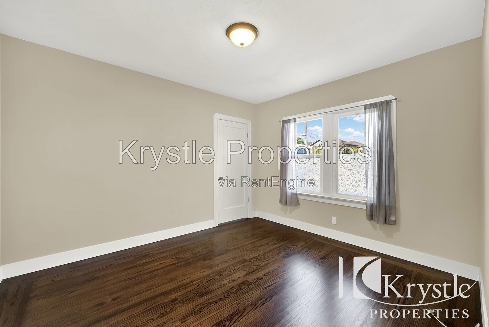 Building Photo - 105 Hill Dr