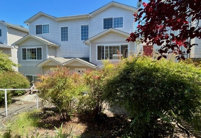 Primary Photo - Greenwood Townhome