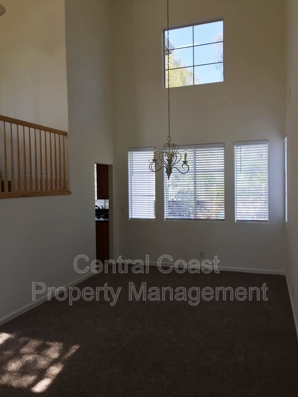 Building Photo - 19227 Sunridge Pl