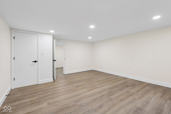 Building Photo - 6838 Johnson Rd