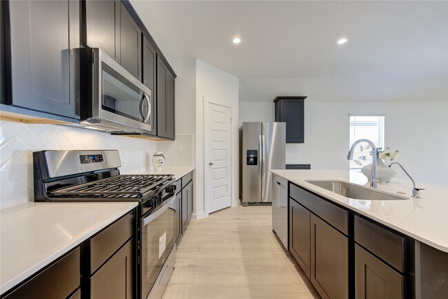 Building Photo - 8038 Tropea Dr