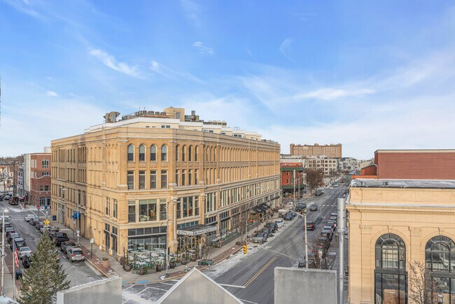 Building Photo - 600 Cookman Ave