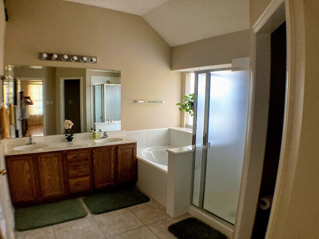 Building Photo - Charming 3 beds 2 baths in Mckinney!