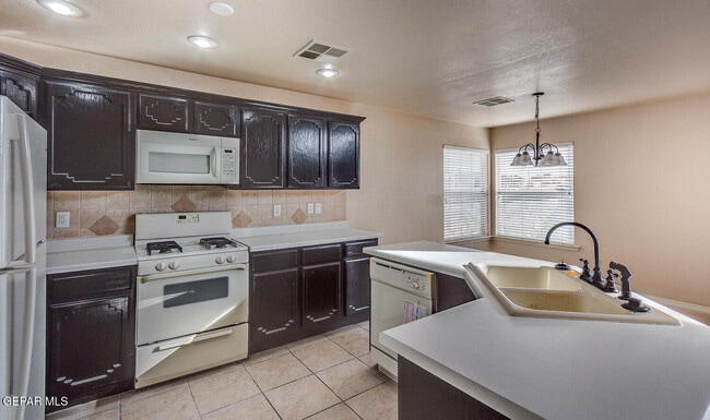 Building Photo - 12344 Tierra Limpia Dr