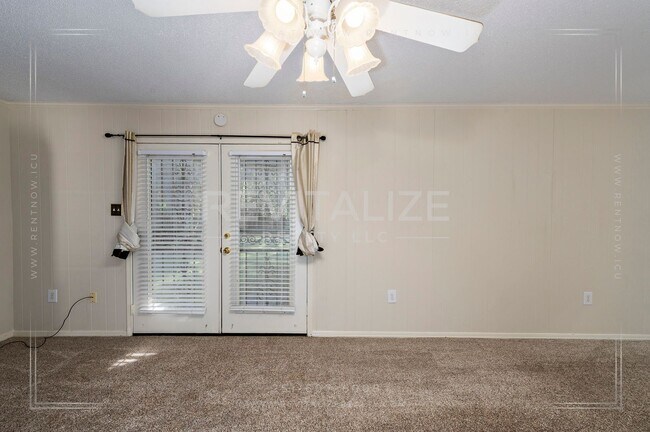 Building Photo - Charming 3 Bed 2 Ba Home Close to Saraland