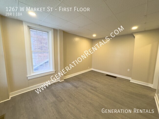 Building Photo - 1267 W Market St