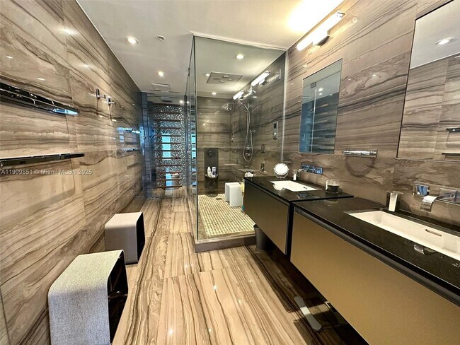 Building Photo - 92 SW 3rd St