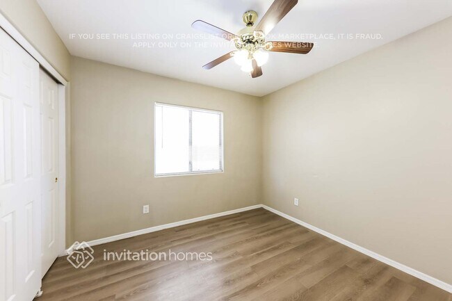 Building Photo - 5433 W Grove St