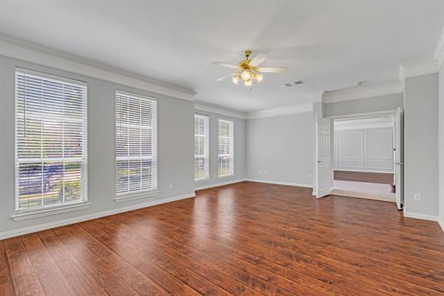 Building Photo - 4001 Mayflower Ln