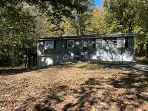 Building Photo - For Rent – Spacious 4-Bedroom Home in Knoxville