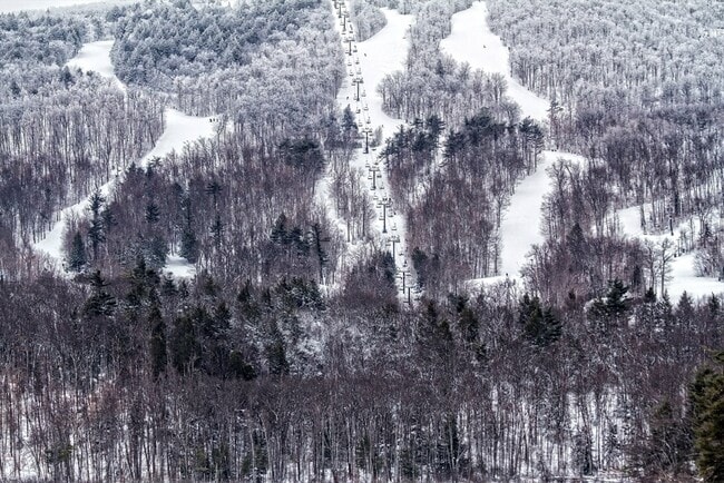 Building Photo - 88 Main St