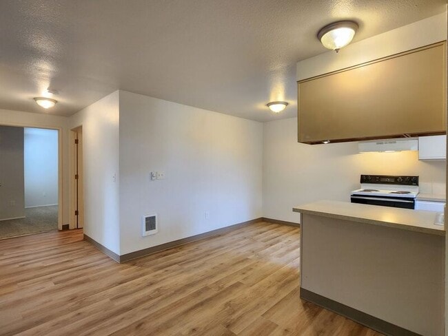 Building Photo - 1285 NW 183rd Ave