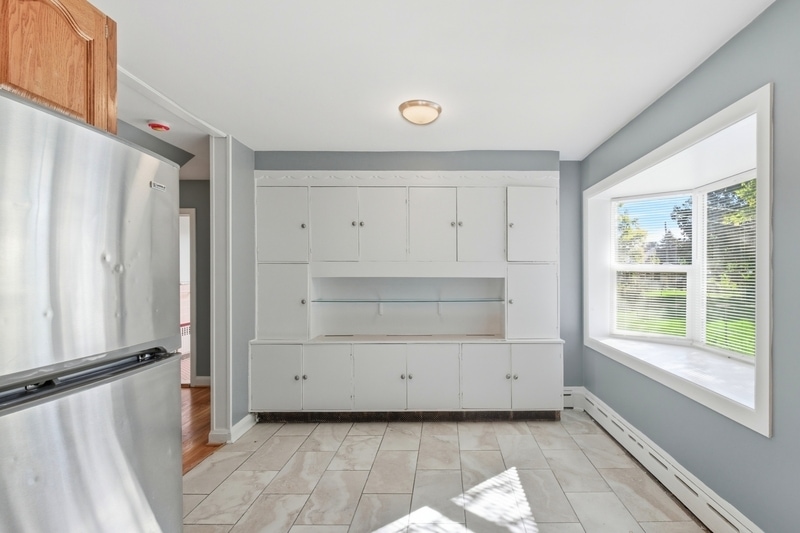 Building Photo - 4311 Kennison Ave