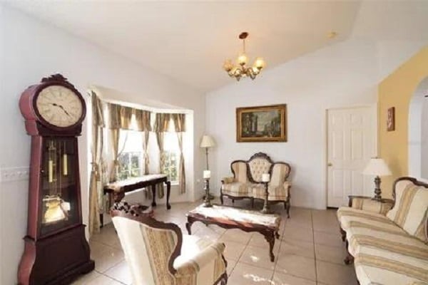 Building Photo - 610 Tamarin Ln