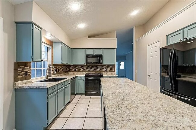 Building Photo - 10509 Cherry Oak Cir