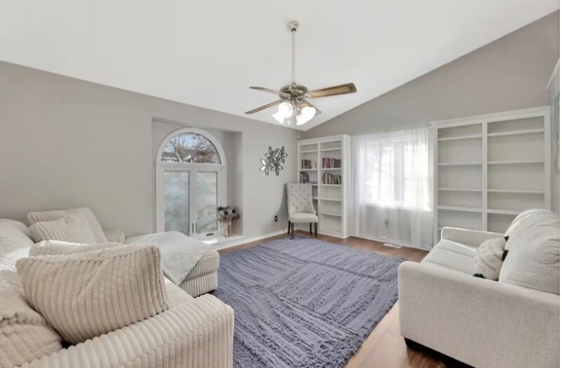 Building Photo - 10106 W Jamesburg St