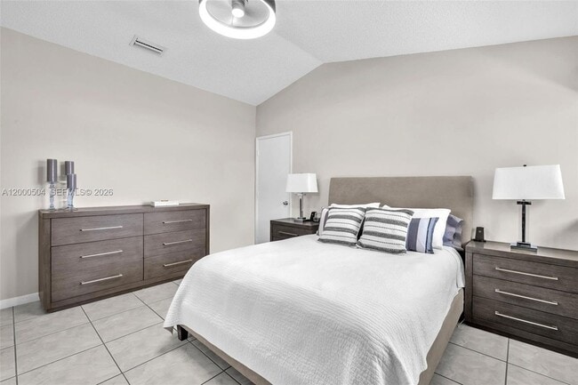 Building Photo - 15743 Woodgate Pl