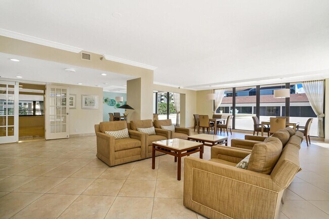 Building Photo - 4000 N Ocean Dr