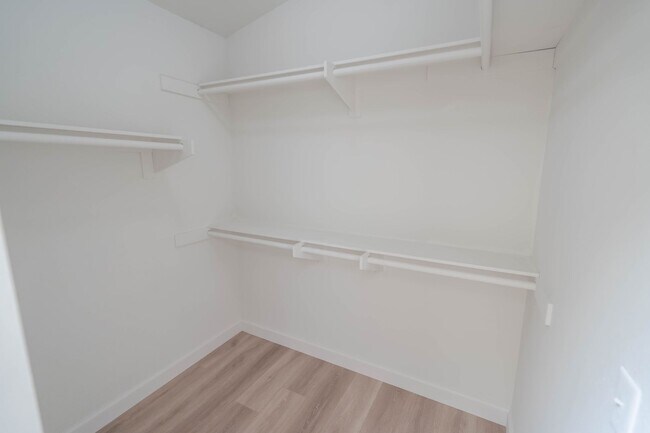 Building Photo - 22441 Cardiff Dr