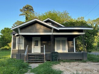 Building Photo - Highland Charming 3-Bedroom 2-bathroom Hom...