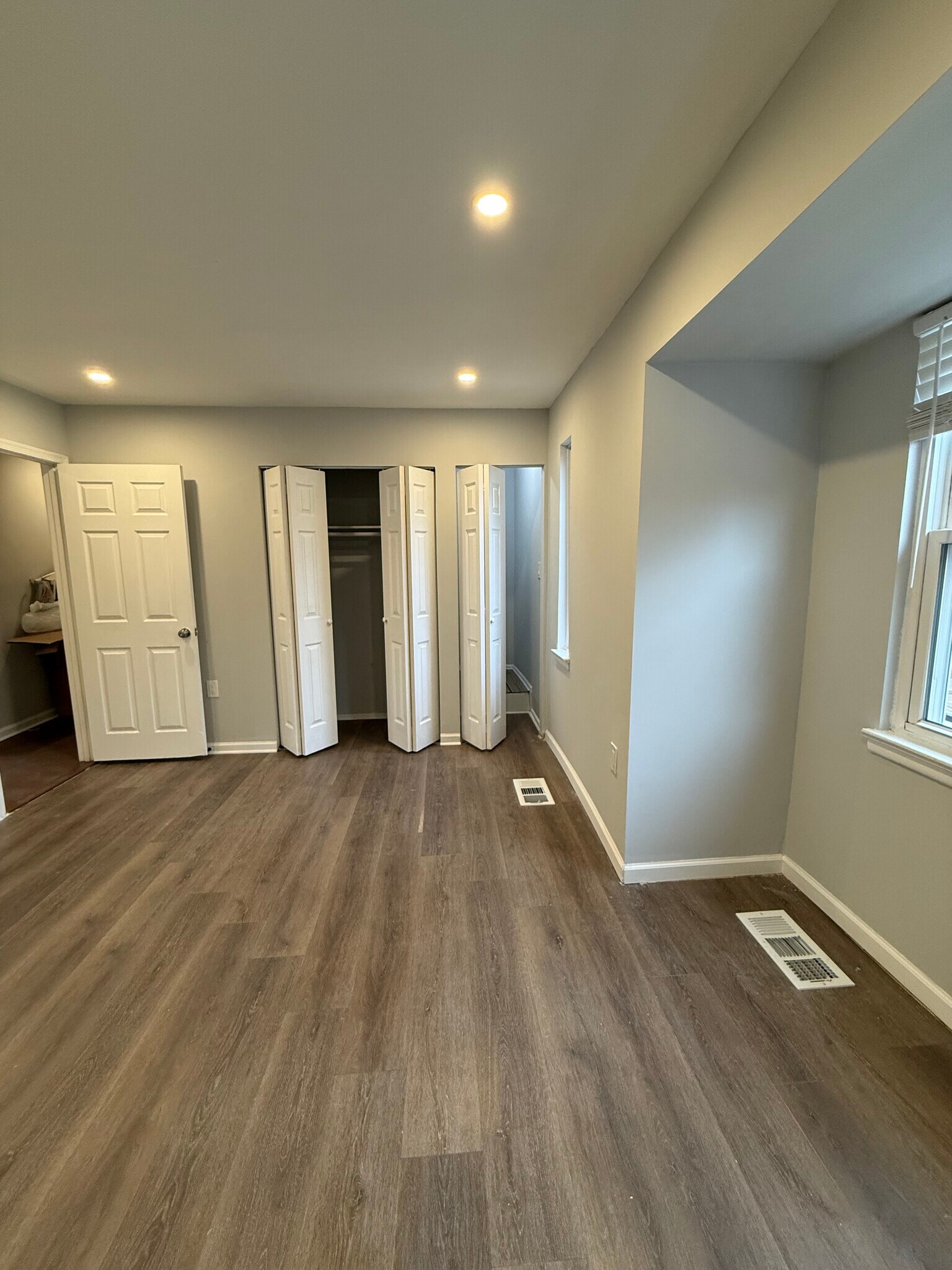 Building Photo - 238 Stevenson Sq