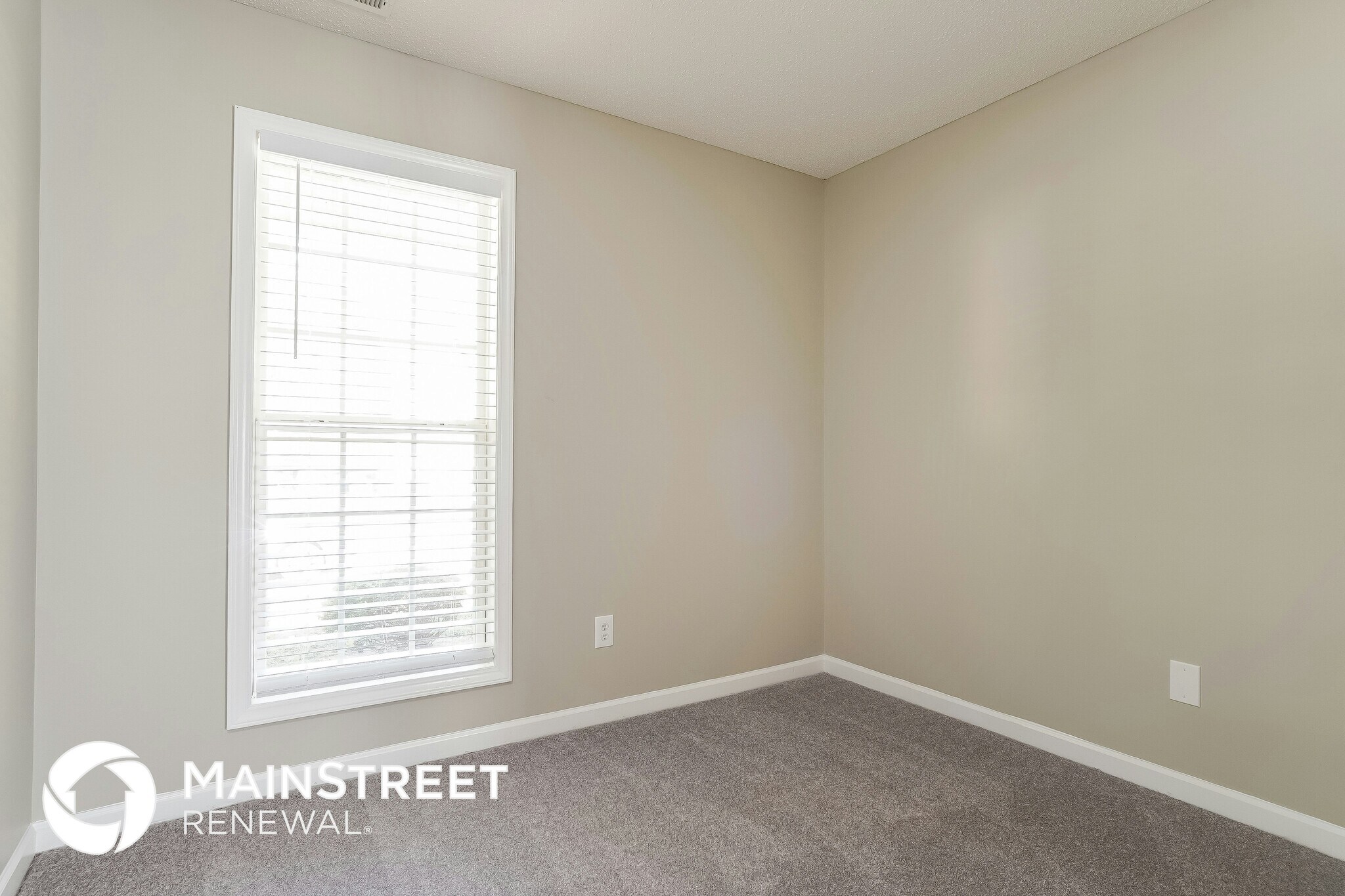 Building Photo - 2 Kilburn Ln