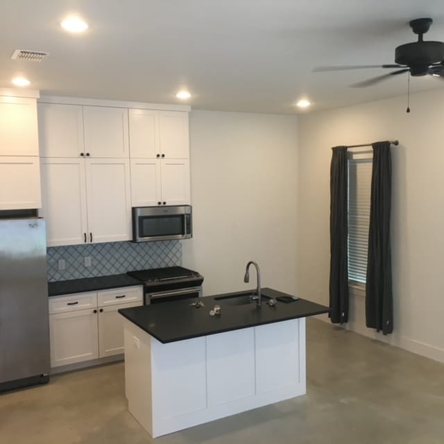 Building Photo - 1154 Hauptstrasse