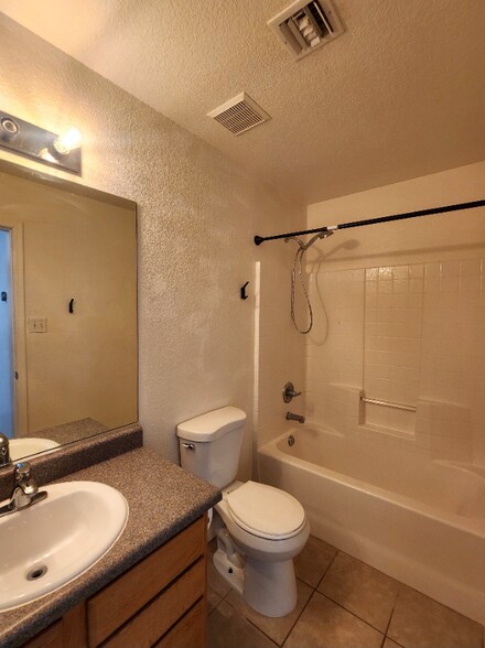 Building Photo - 10486 Typhoon Ave