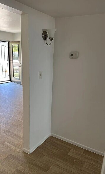 Building Photo - 6716 E Avalon Dr