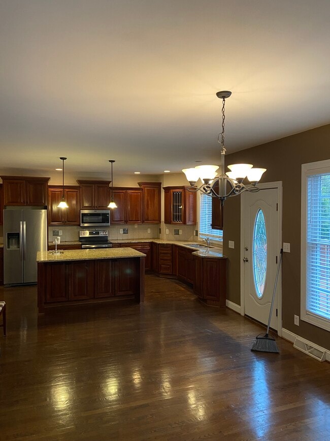 Building Photo - 100 Beacon Hill Pl