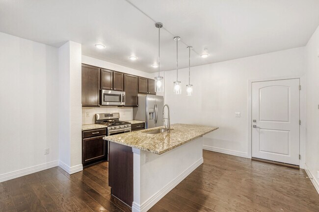 Building Photo - 1773 Spring Water Pt