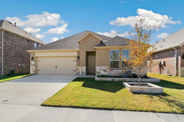 Building Photo - 10604 Thunderwood Dr