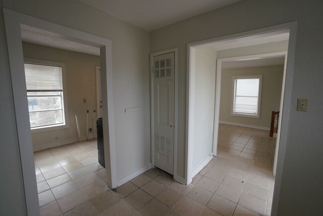 Building Photo - 424/426 Natalen