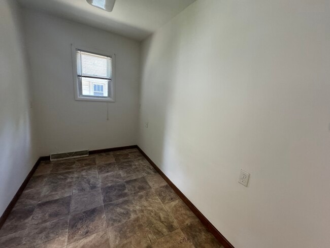 Building Photo - 1314 Sedgwick St