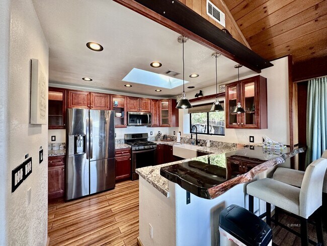 Building Photo - 2 Bedroom Home for Rent