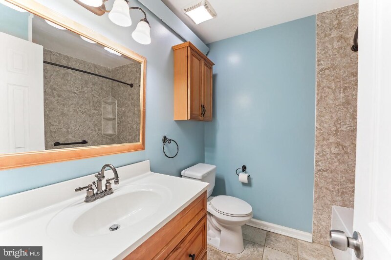 Building Photo - 200 Stirling Ct