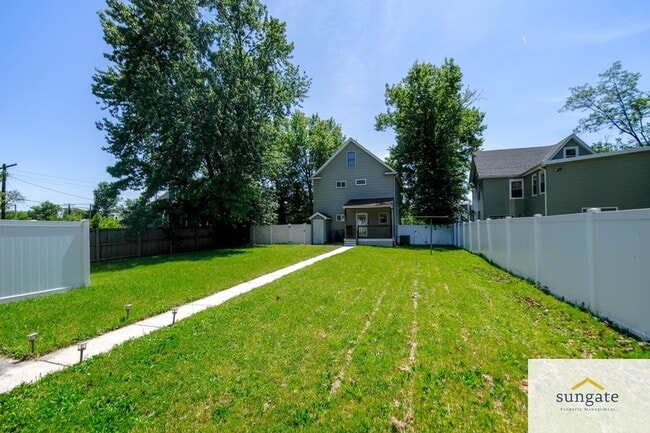 Building Photo - 3510 Hamilton Ave