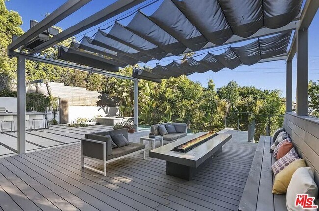 Building Photo - 16132 Alcima Ave