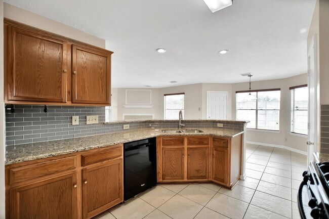 Building Photo - 2939 Sailors Moon Dr