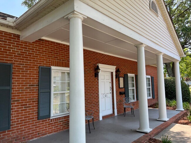 Building Photo - RENT SPECIAL! Just painted, modern gray! Charming end unit town home in Stones Throw. Walking dis...