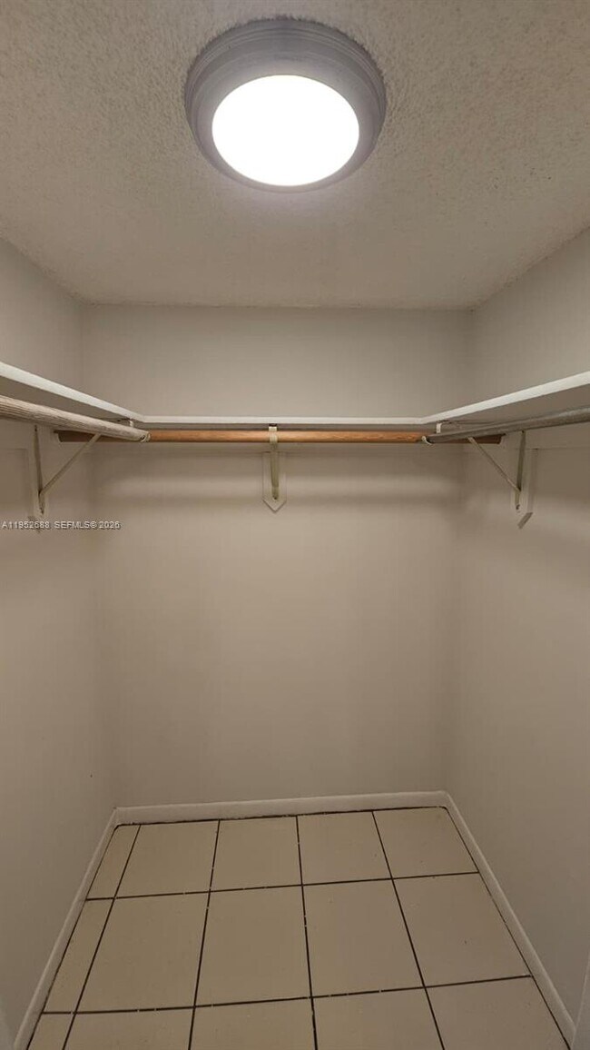 Building Photo - 5720 SW 5th St