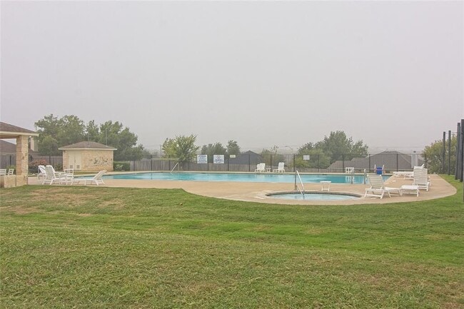 Building Photo - 313 Avalanche Ave