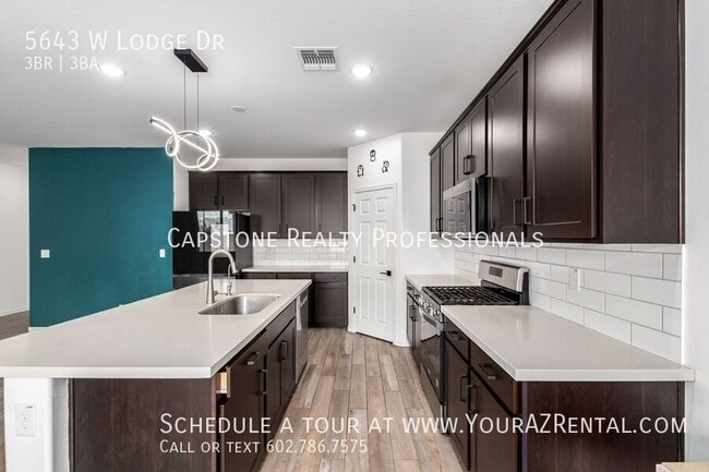 Building Photo - 5643 W Ldg Dr