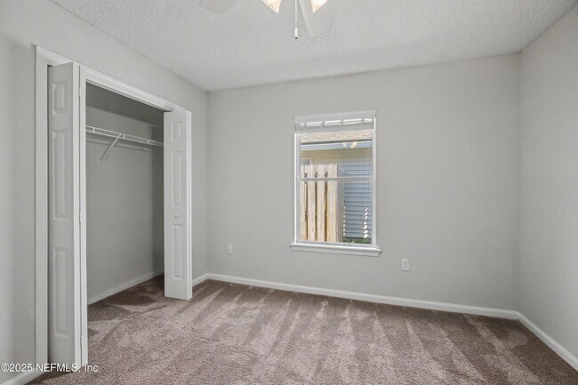 Building Photo - 1290 Ardmore St