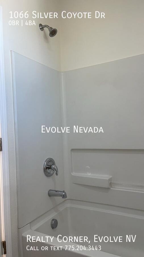 Building Photo - 1066 Silver Coyote Dr
